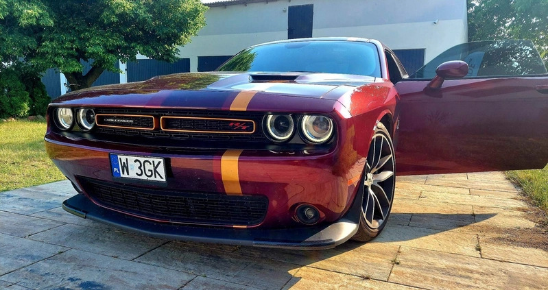 Dodge Challenger cena 130000 przebieg: 131000, rok produkcji 2017 z Wrocław małe 211